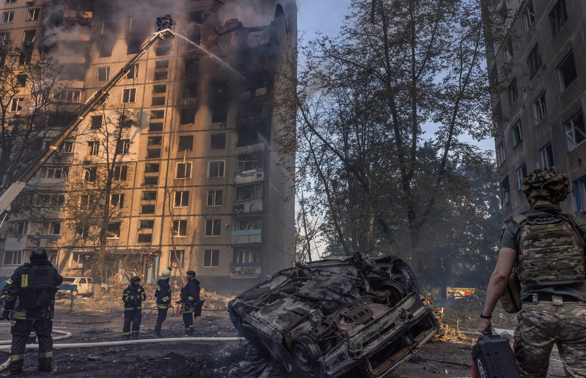 Вибухи та бої: як війна в Україні набирає обертів